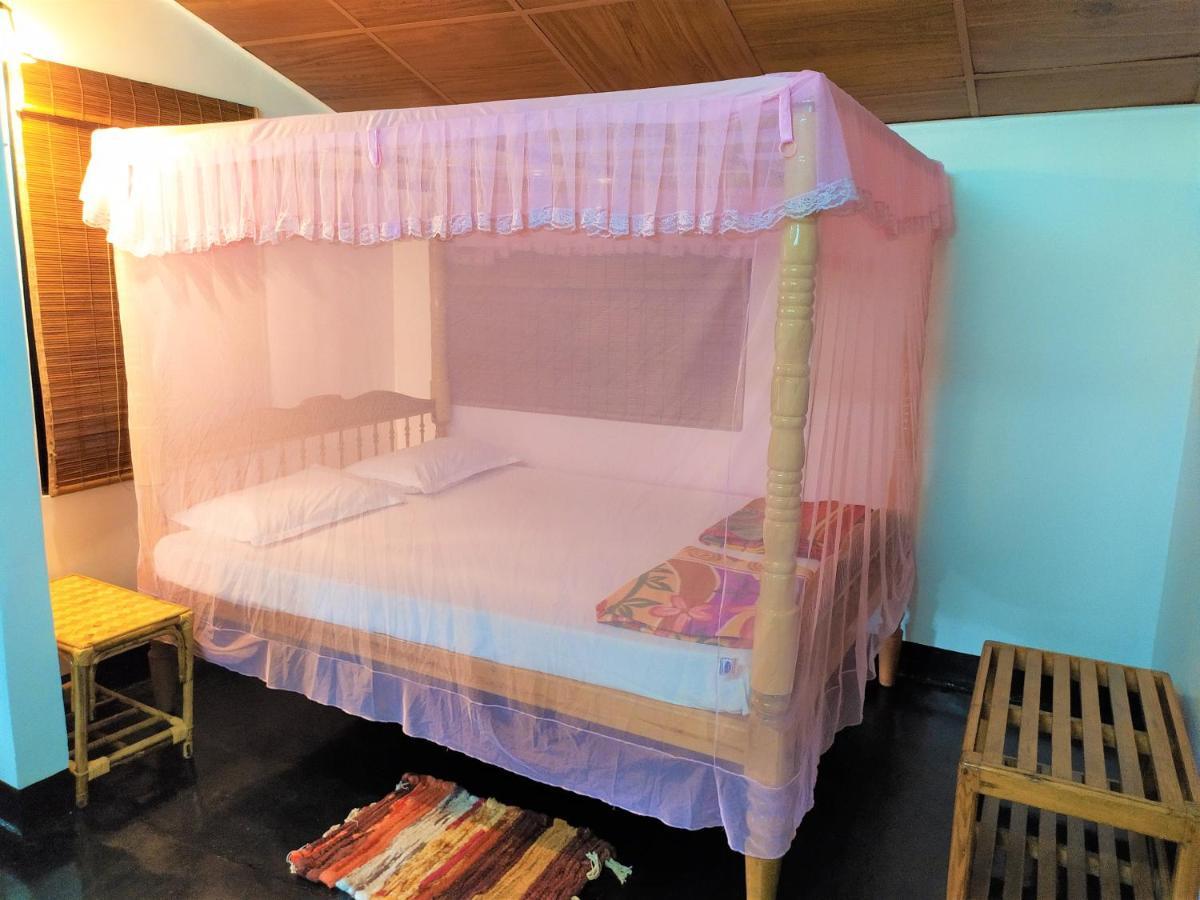 Sea Hut Homestay Коччи Экстерьер фото