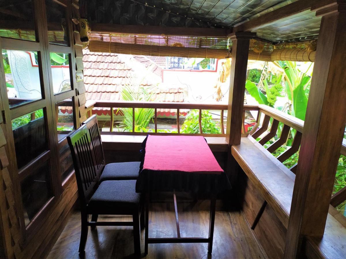 Sea Hut Homestay Коччи Экстерьер фото