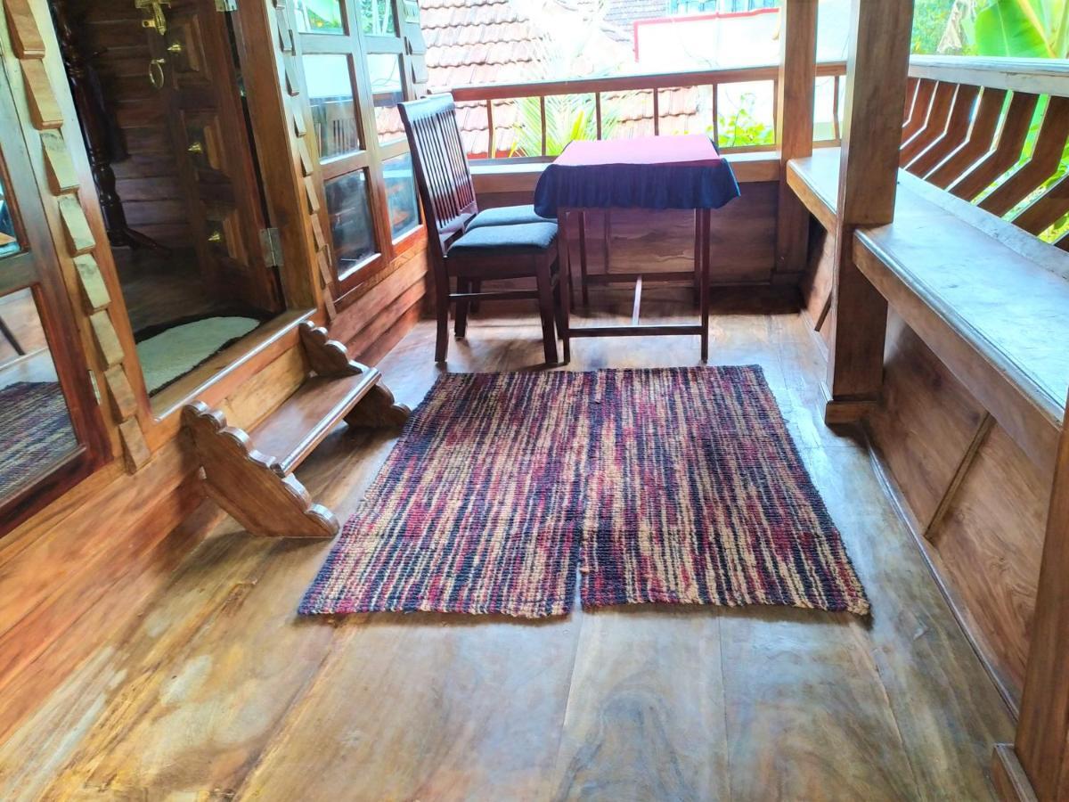 Sea Hut Homestay Коччи Экстерьер фото
