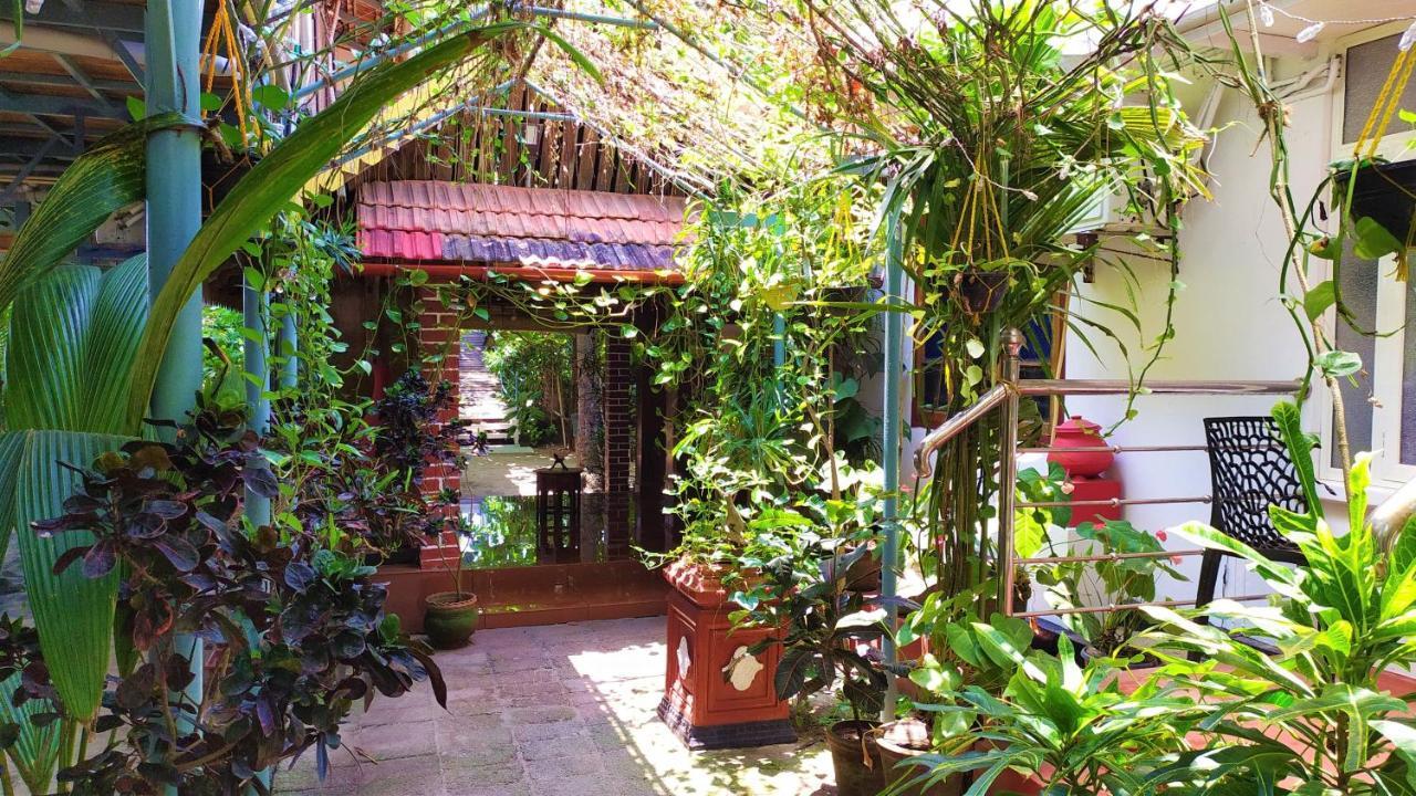 Sea Hut Homestay Коччи Экстерьер фото