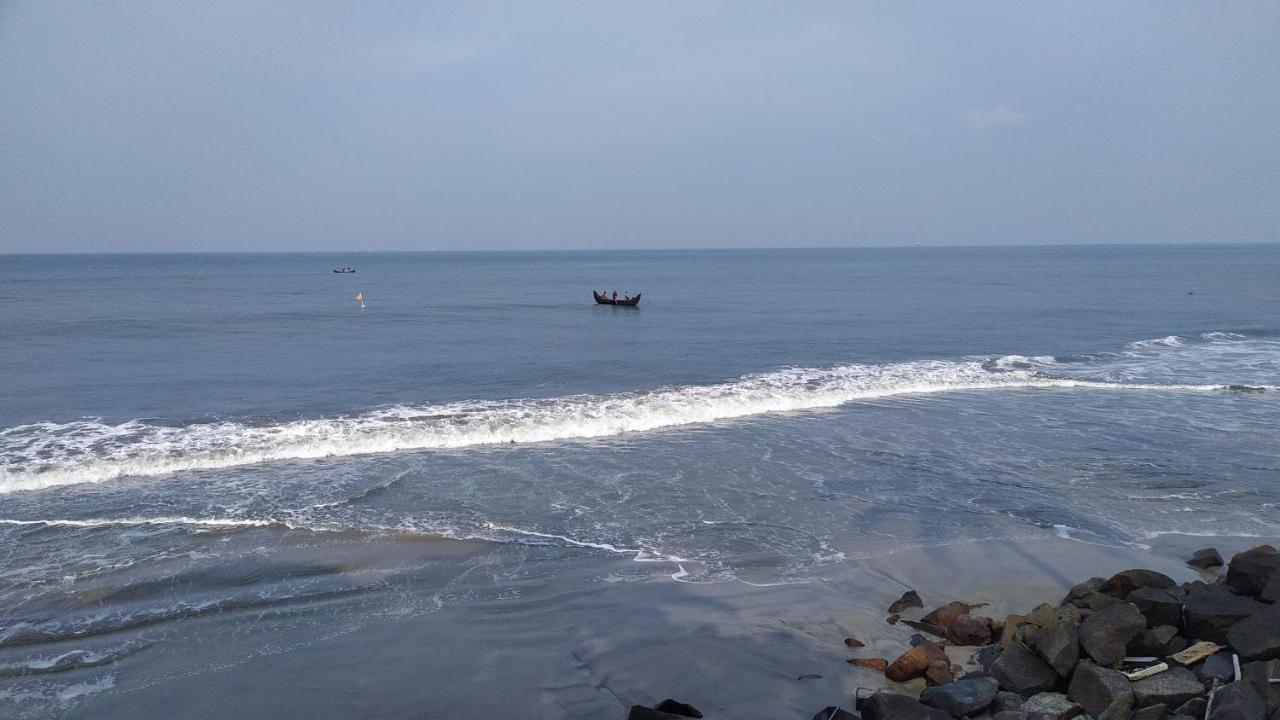Sea Hut Homestay Коччи Экстерьер фото
