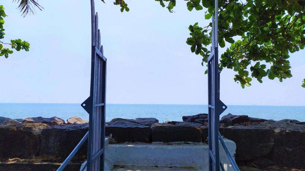 Sea Hut Homestay Коччи Экстерьер фото
